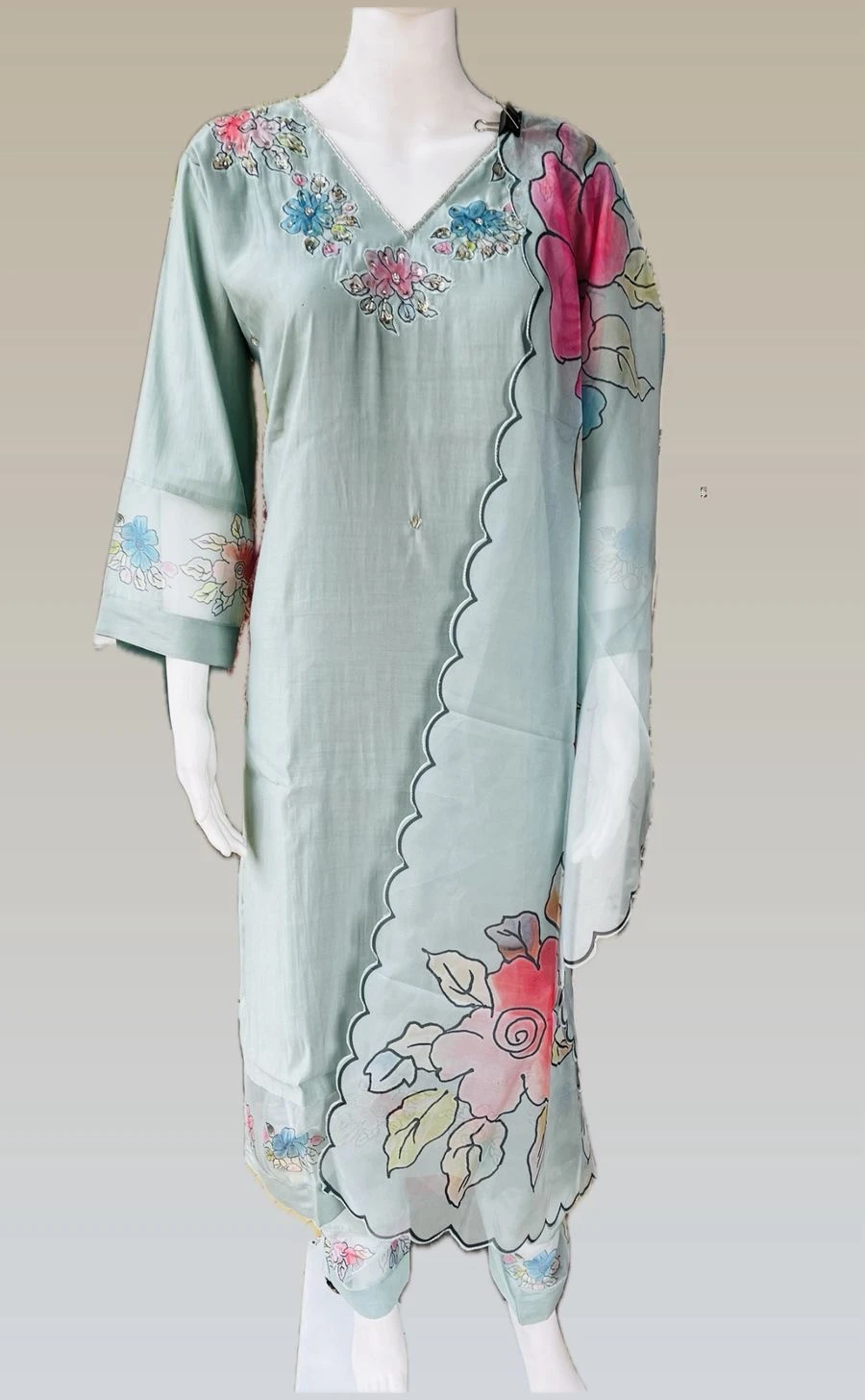 V-Neck Floral Patchwork Straight-Cut Kurti Pant Dupatta Set